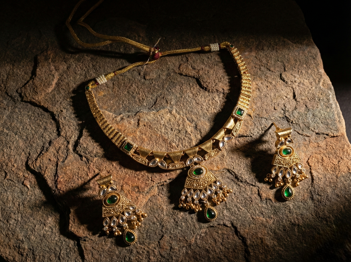 LZ-60 Antique Kundan Choker Set