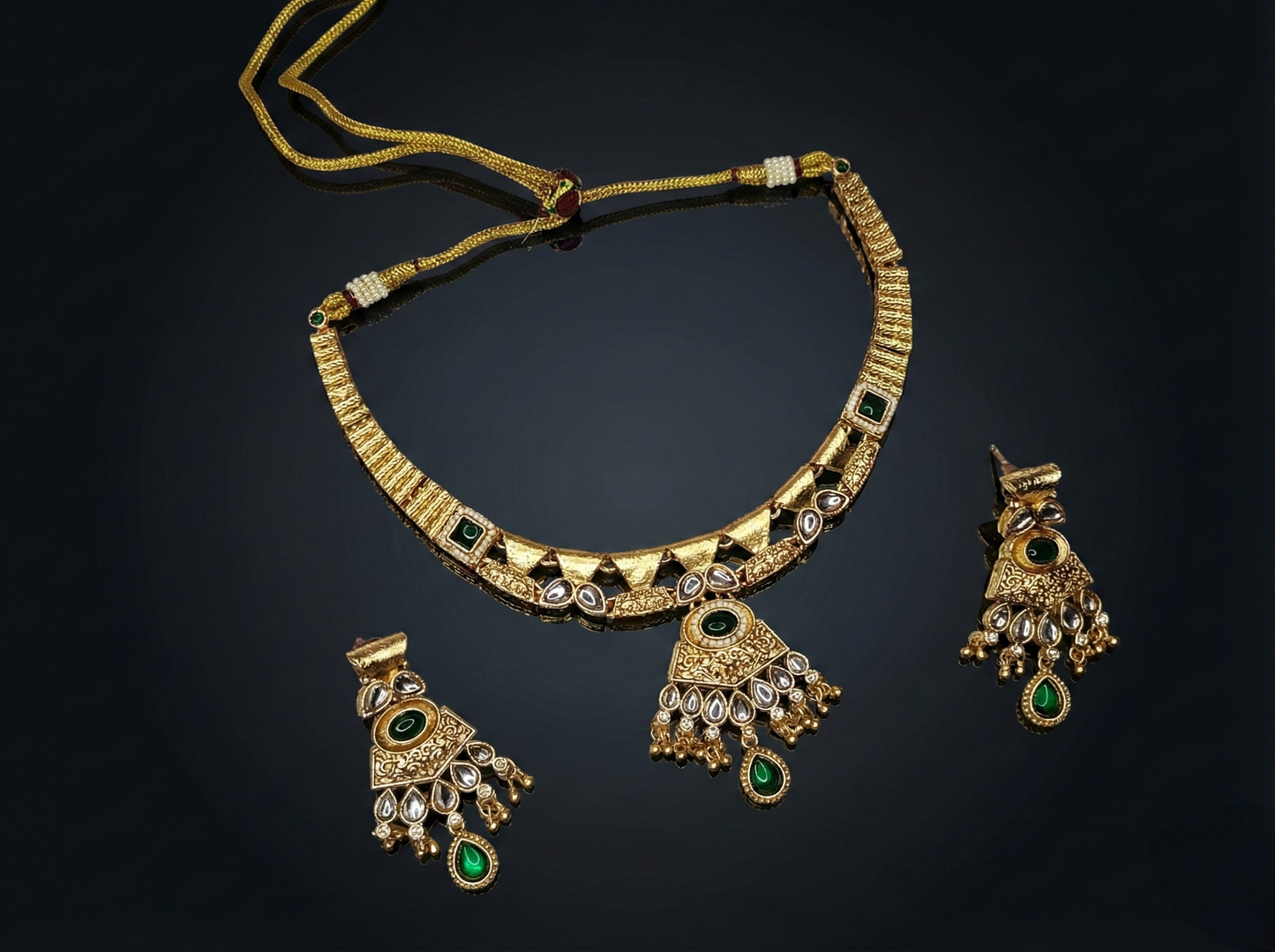 LZ-60 Antique Kundan Choker Set
