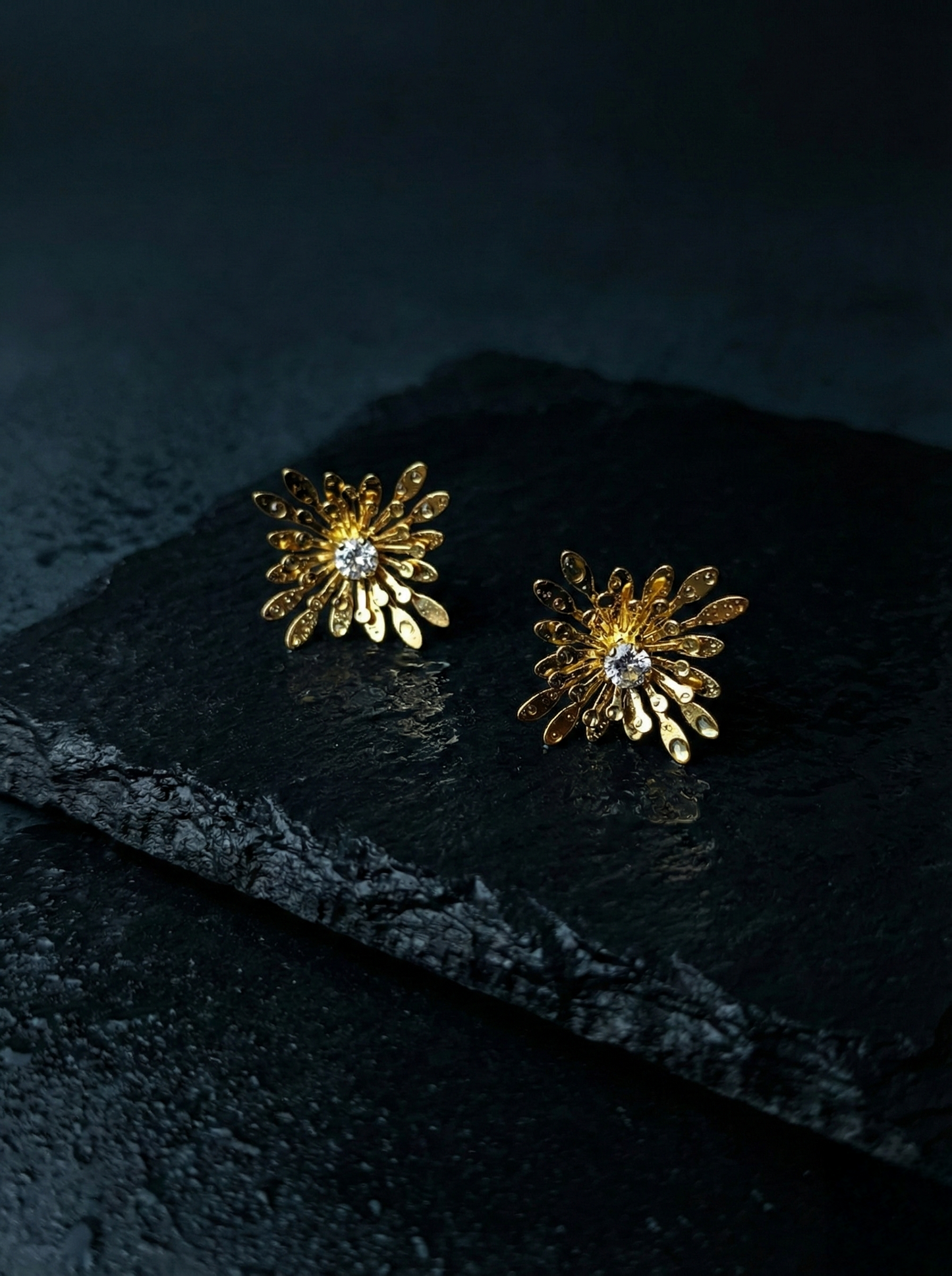 LZ-84 Floral Radiance Anti-Tarnish Stud Earrings