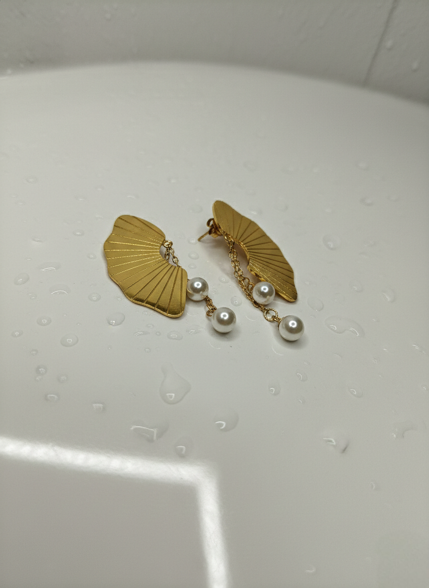 LZ-88 Anti-Tarnish Fan Pearl Drop Earrings