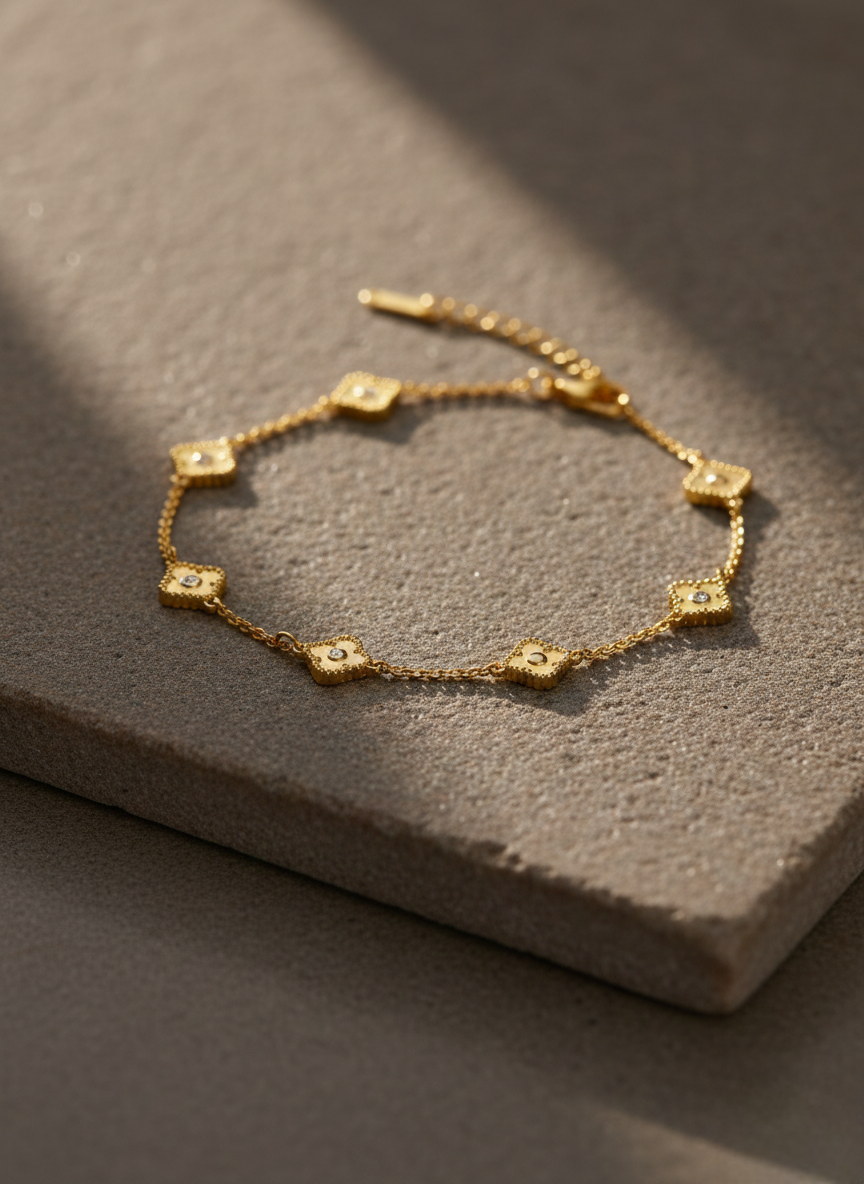 LZ-108 Stamped Coin Dangle Bracelet