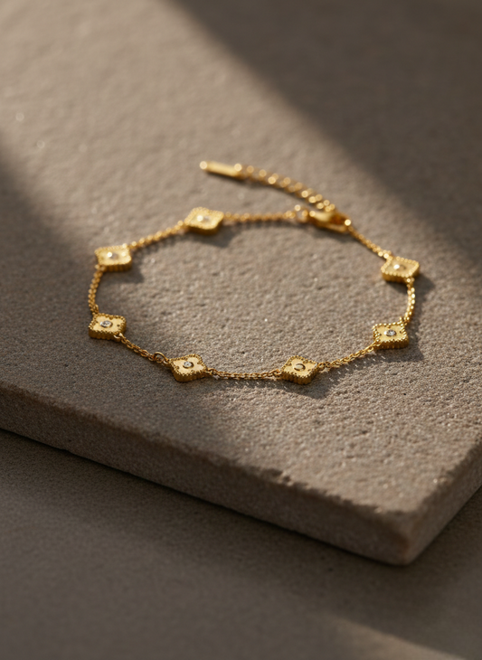 LZ-108 Stamped Coin Dangle Bracelet