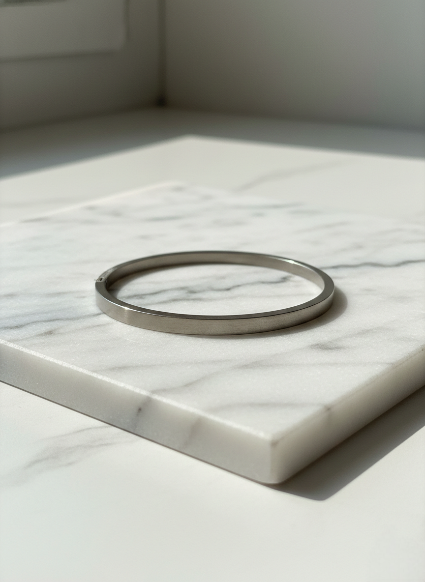 LZ-116 Sleek Minimalist Silver Bangle