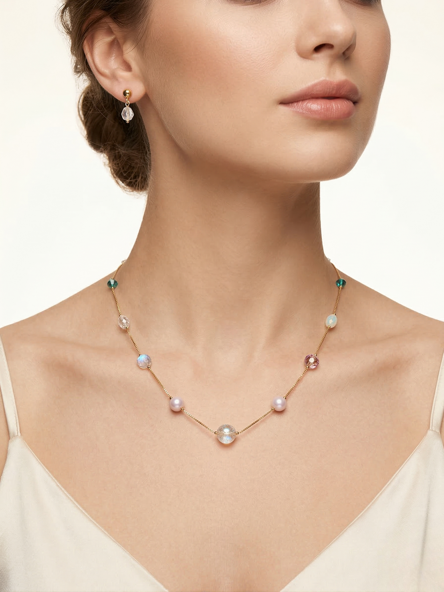 LZ-138 Elegant Pearl & Crystal Necklace Set
