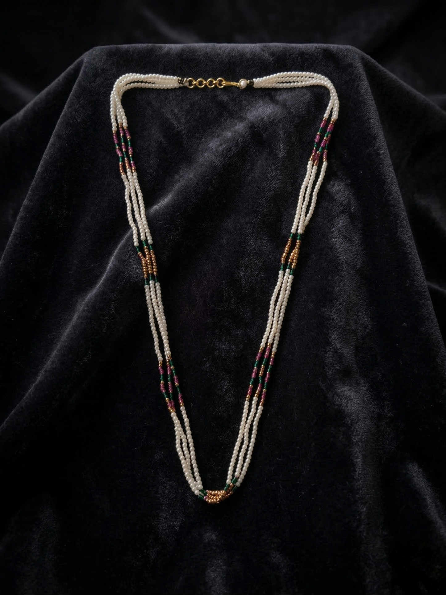 LZ-143 Elegant Triple-Layer Pearl Beaded Necklace with Multicolor Accents
