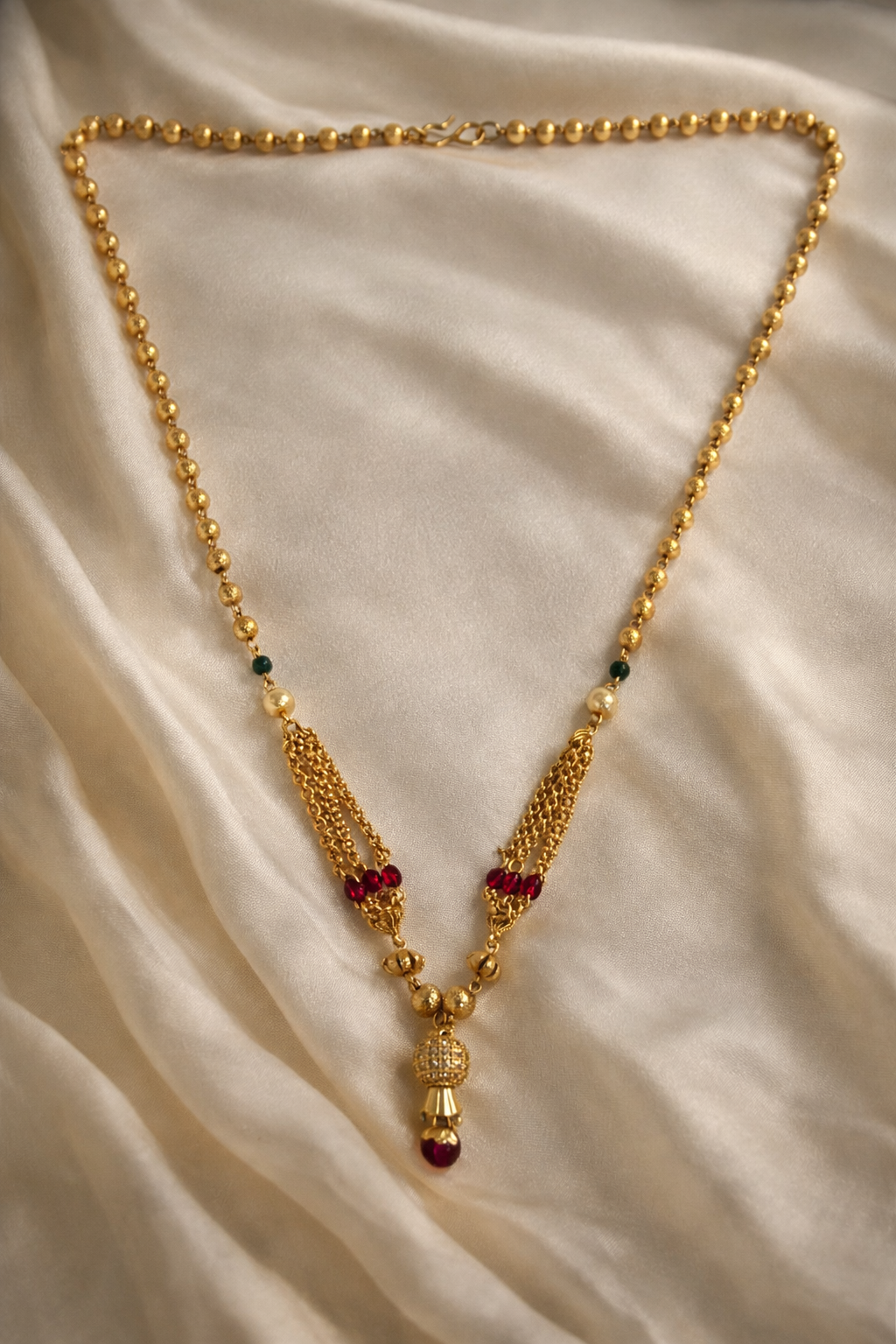 LZ-148 Elegant Red & Green Beaded Gold-Tone Necklace