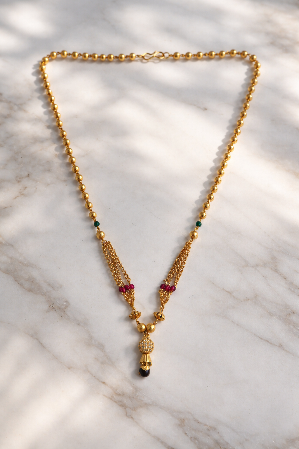 LZ-148 Elegant Red & Green Beaded Gold-Tone Necklace