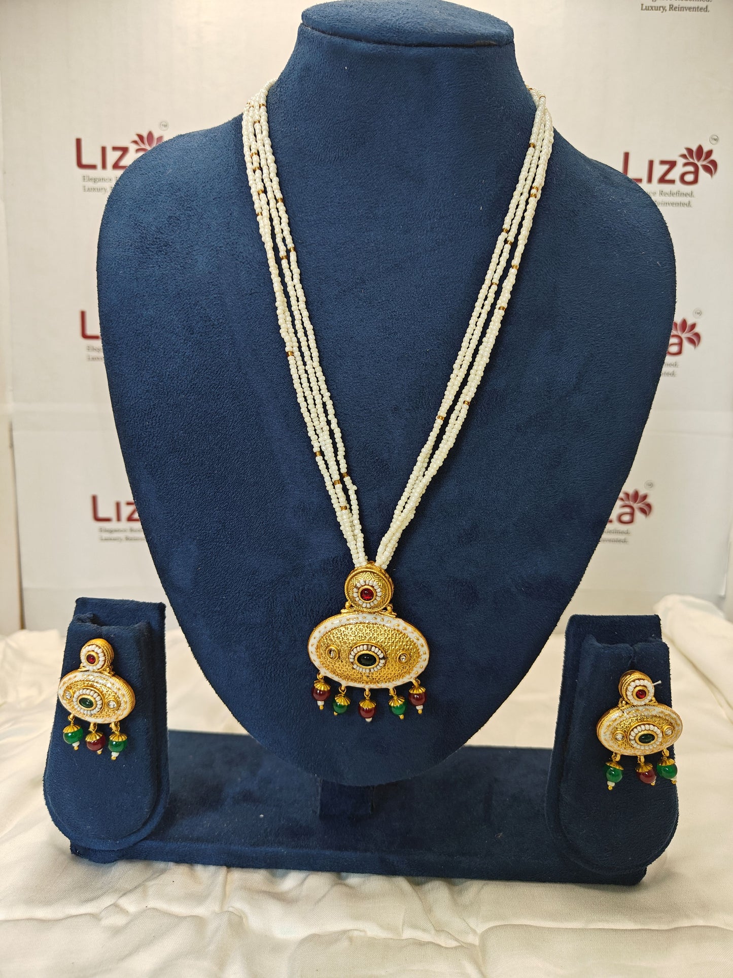 LZ-05 Pearl Necklace Set with Traditional Pendant & Earrings