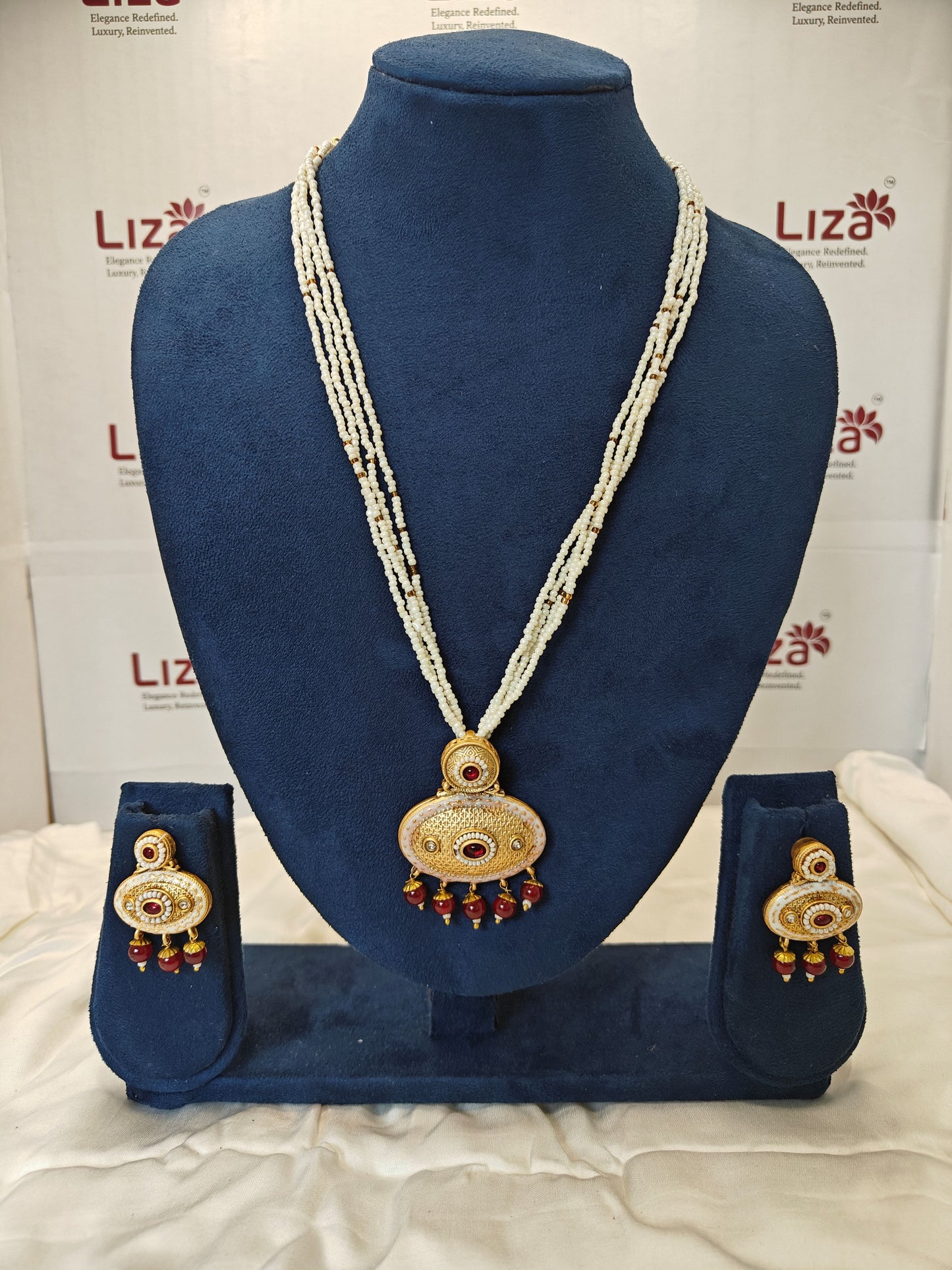 LZ-07 Pearl Necklace Set with Earrings