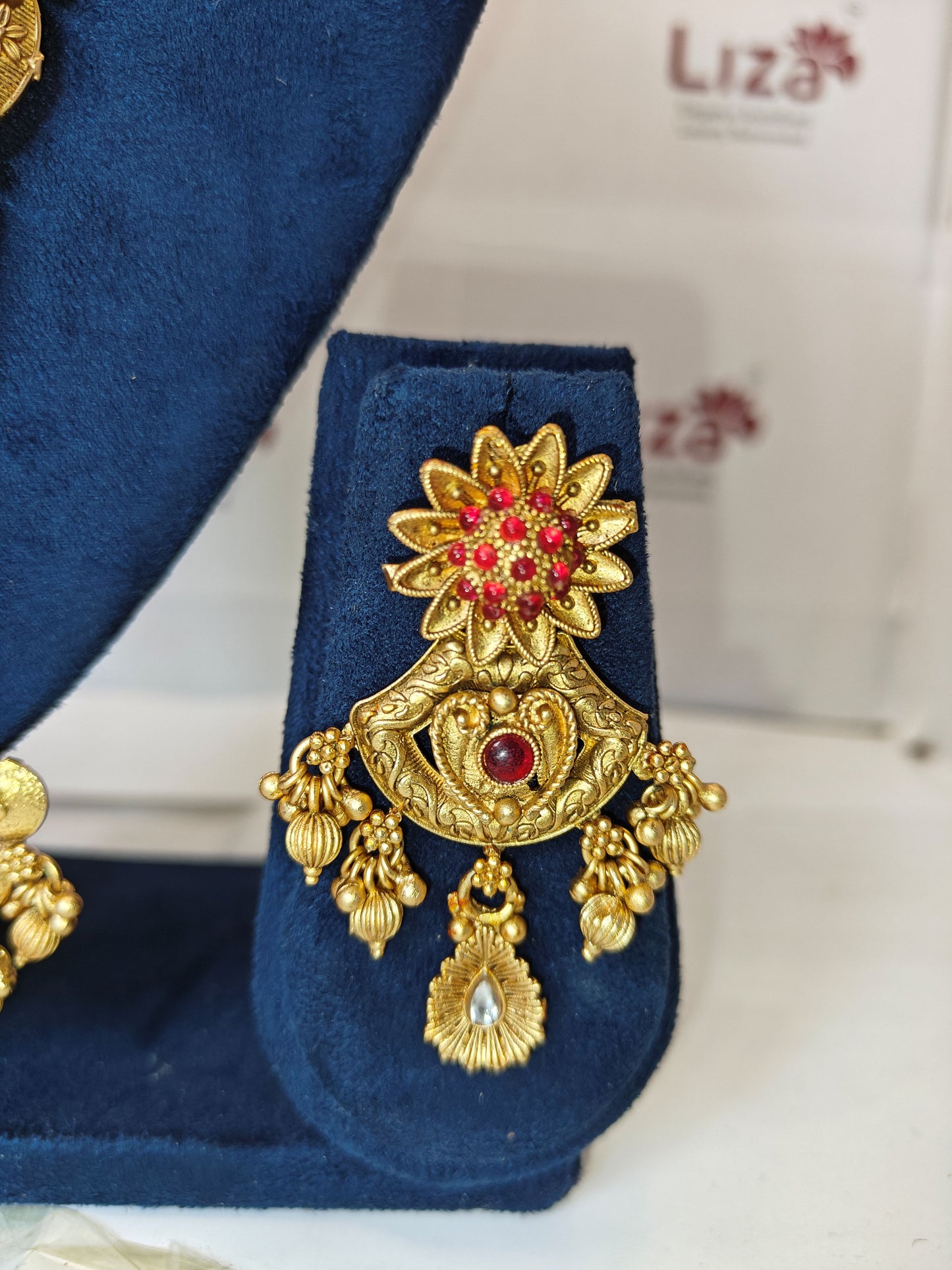 LZ-69 Royal Antique Finish Statement Necklace Set