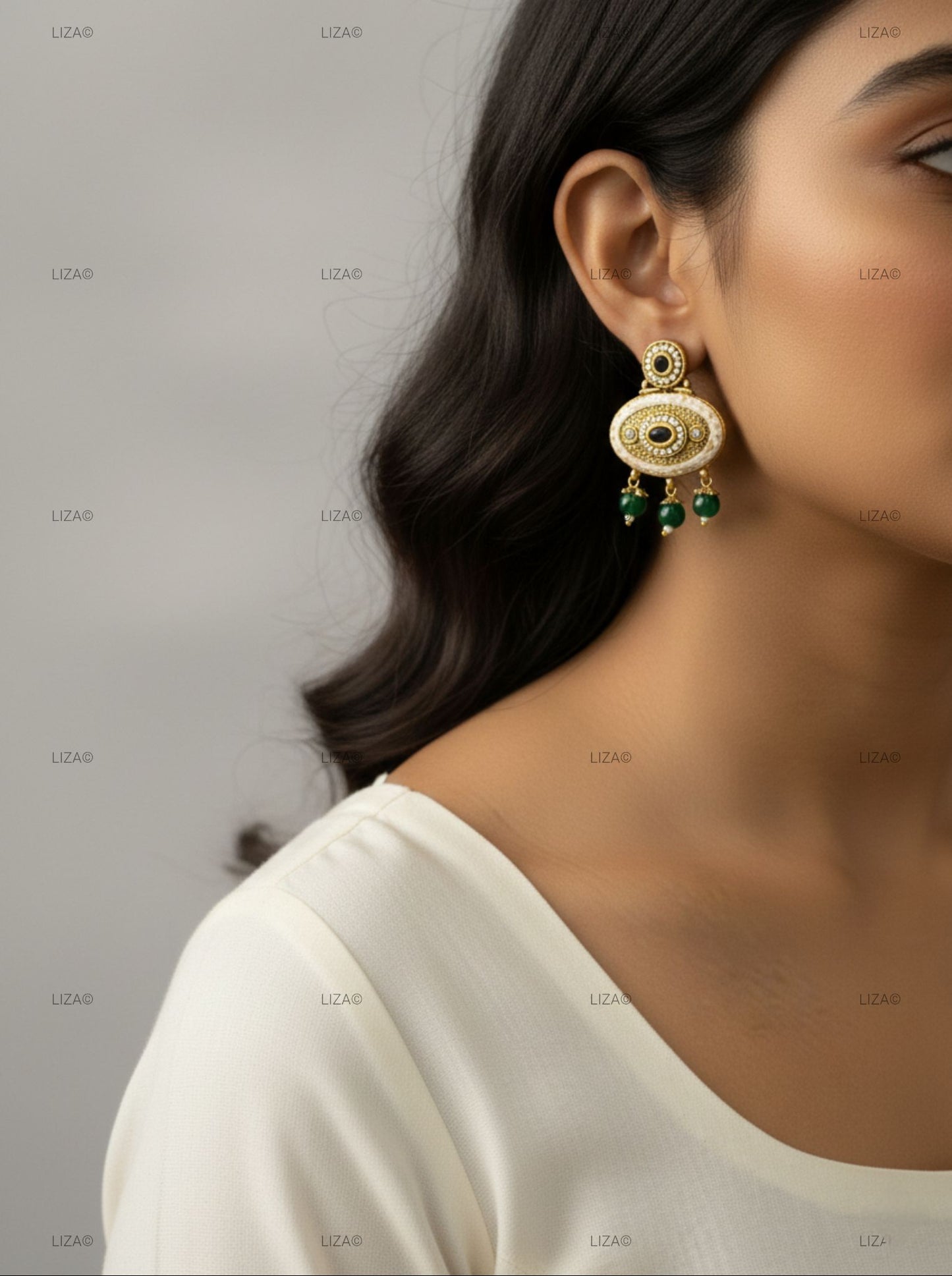 LZ-06 Pearl Necklace Set with Green Stone Pendant & Matching Earrings