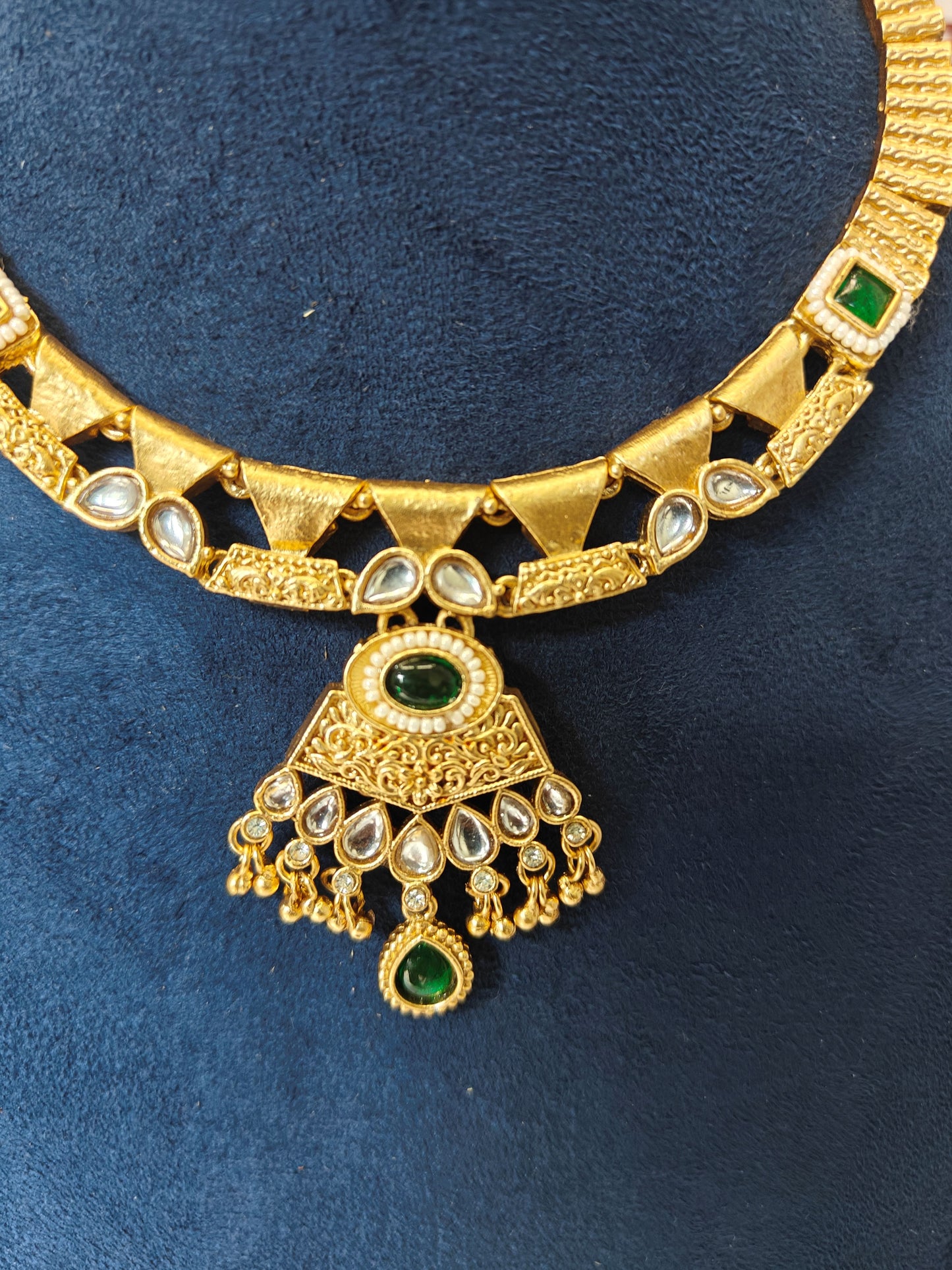 LZ-60 Antique Kundan Choker Set