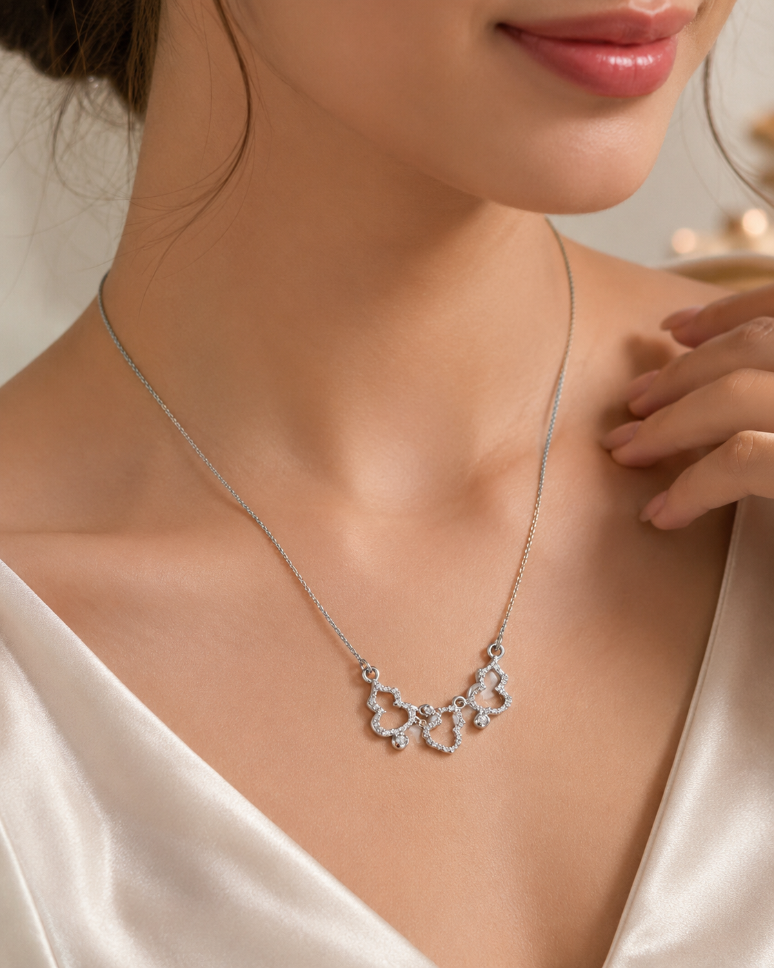 LZ-183 Silver Flutter Butterfly Necklace