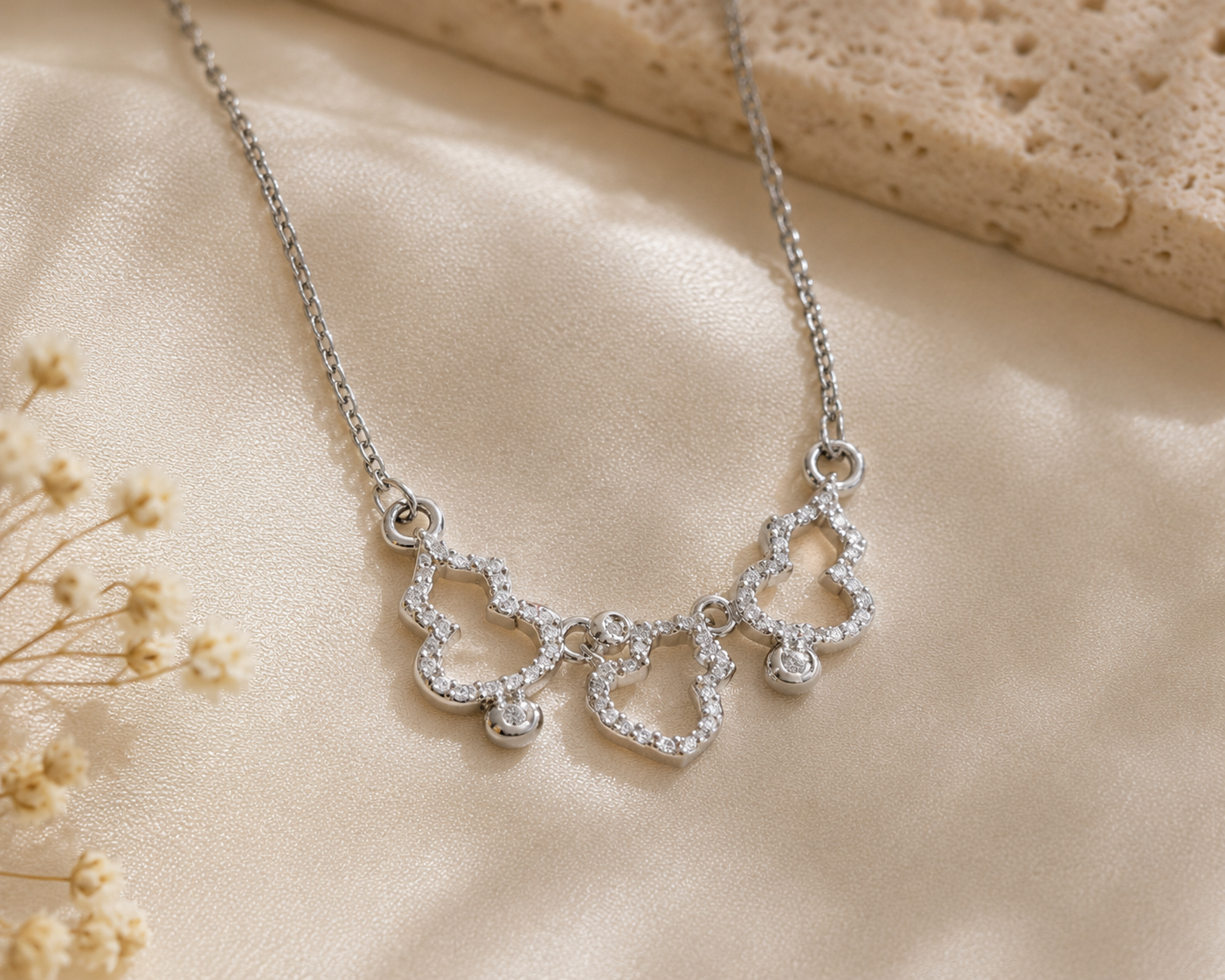 LZ-183 Silver Flutter Butterfly Necklace