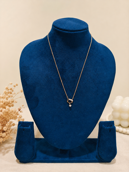 LZ-161 Gold-Plated Stylish Pendant Necklace for Women | Elegant Charm Chain Necklace for Party, Casual, Office & Festive Wear