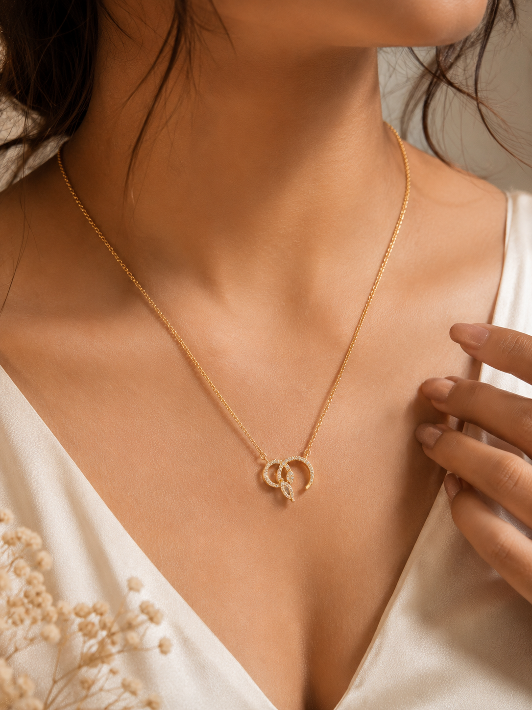 LZ-163 Gold-Plated Leaf Design Pendant Necklace for Women | Elegant Floral Inspired Chain Necklace for Party, Casual, Office & Festive Wear