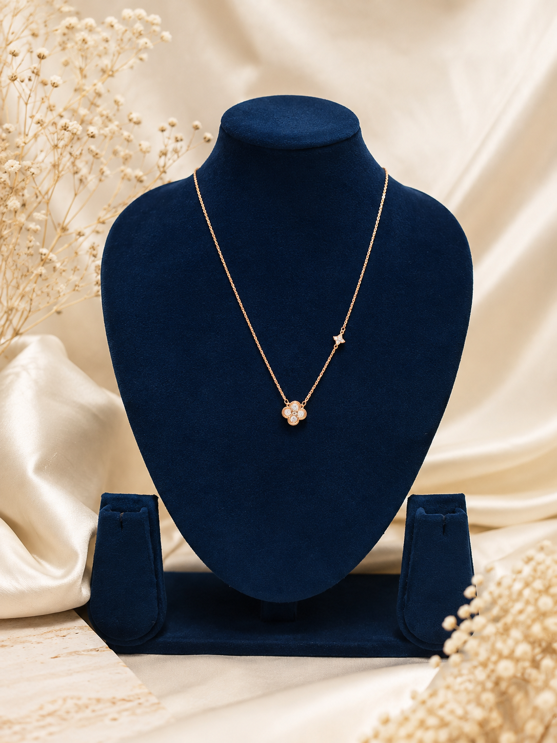 LZ-166 Elegant Floral Pendant Necklace